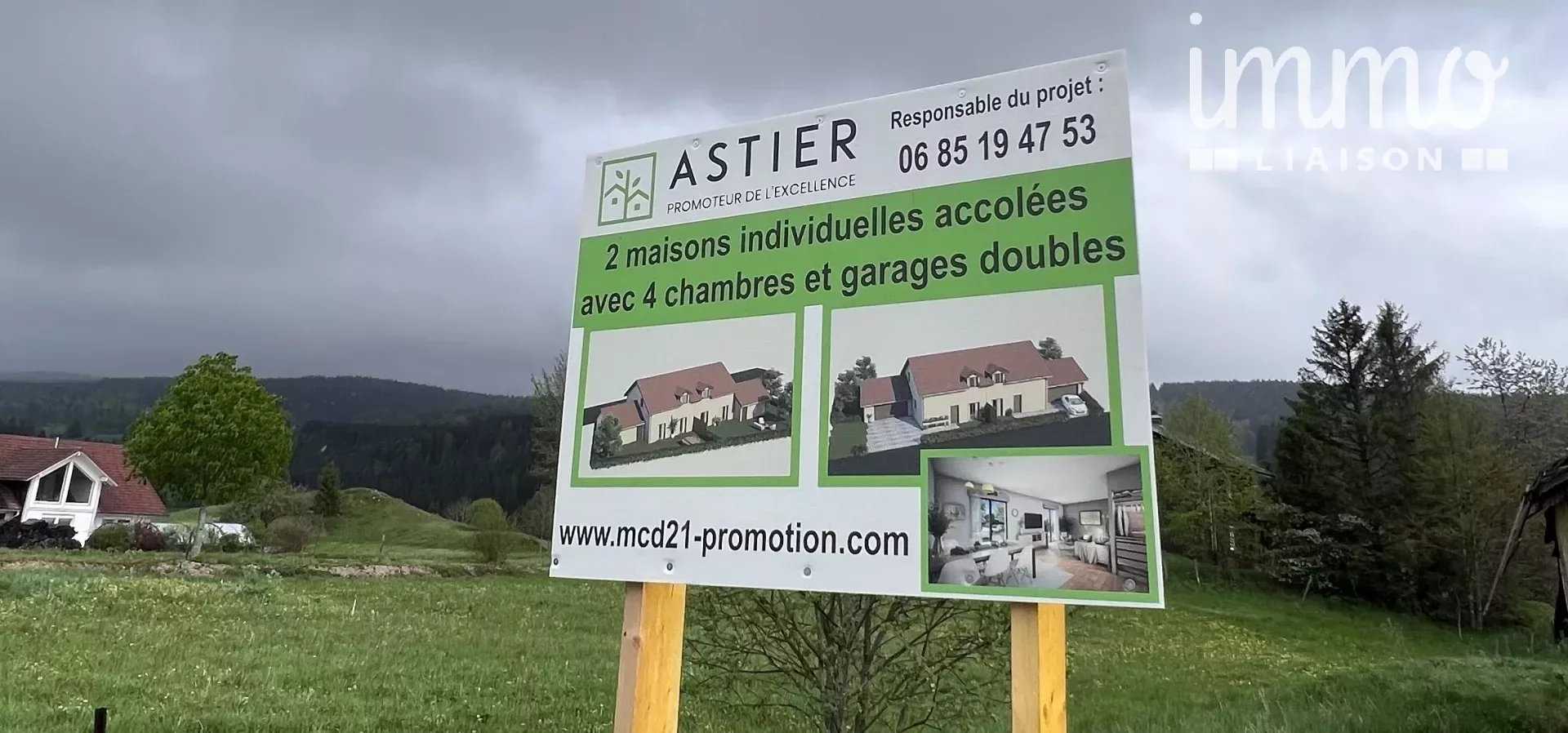 Residential in Rochejean, Doubs 11213333