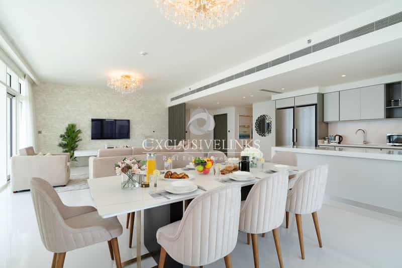 Condominium in Dubai, Dubayy 11213432