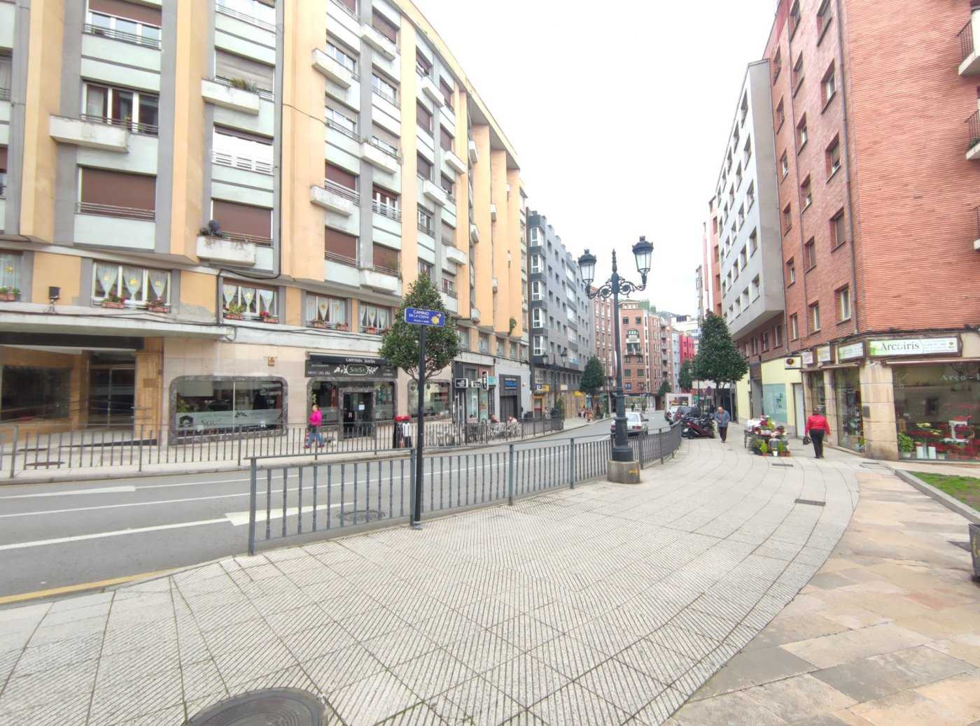 Condominium in Oviedo, Principado de Asturias 11213597