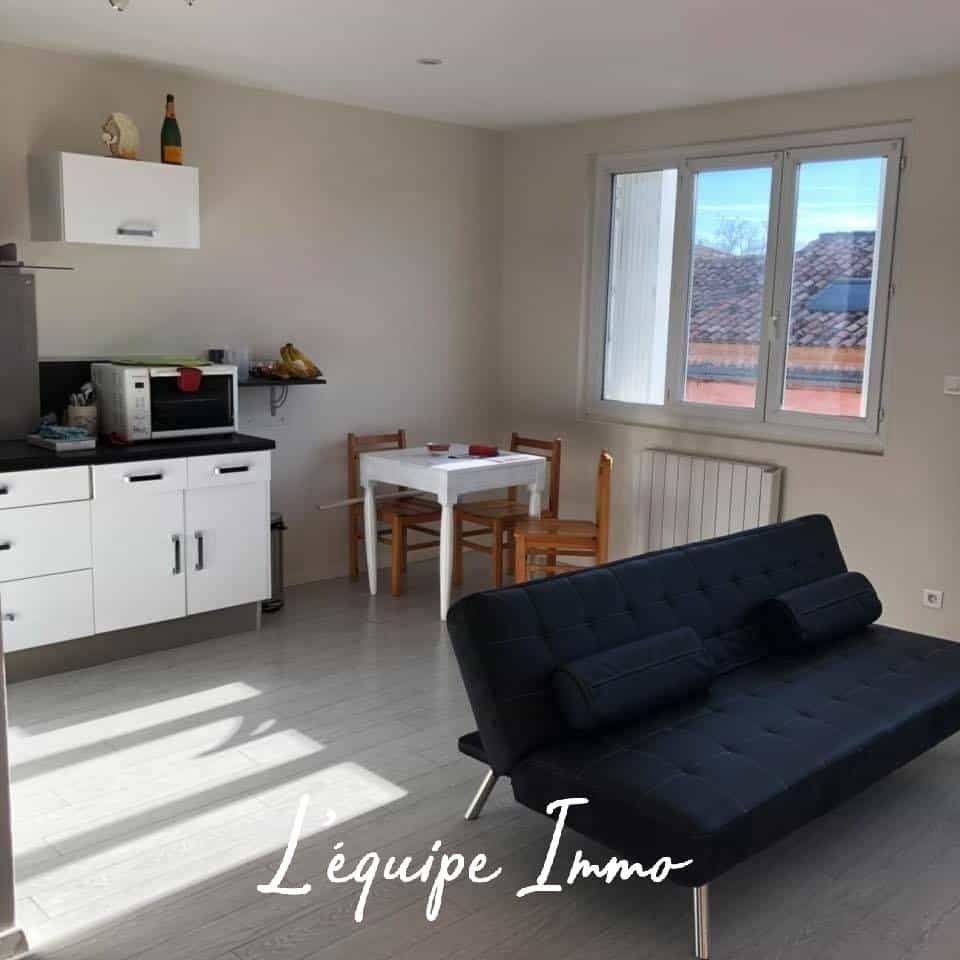 Condominium in L'Isle-Jourdain, Occitanie 11214525