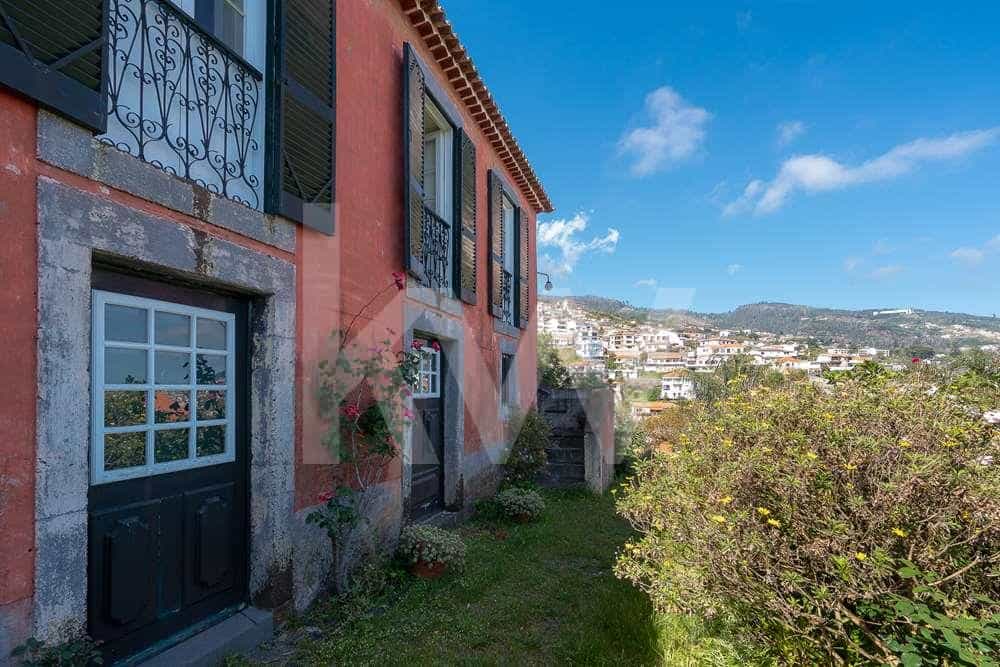 Huis in Funchal, 86 Caminho dos Saltos 11214625