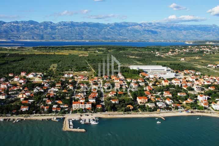 Wylądować w Vrsi, Zadarska Zupanija 11214725