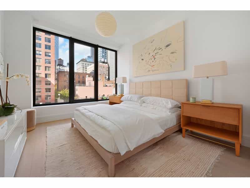 Condominium in Manhattan, New York 11214978