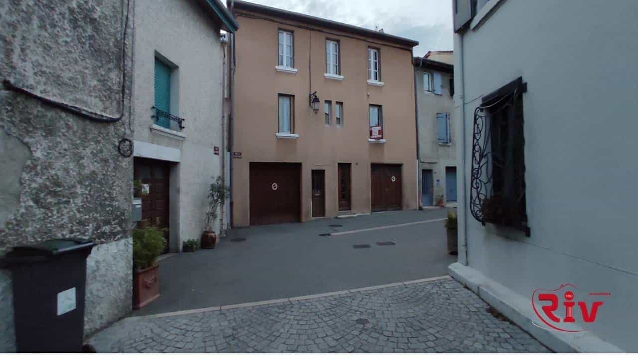 Dom w Condrieu, Rhône 11216087