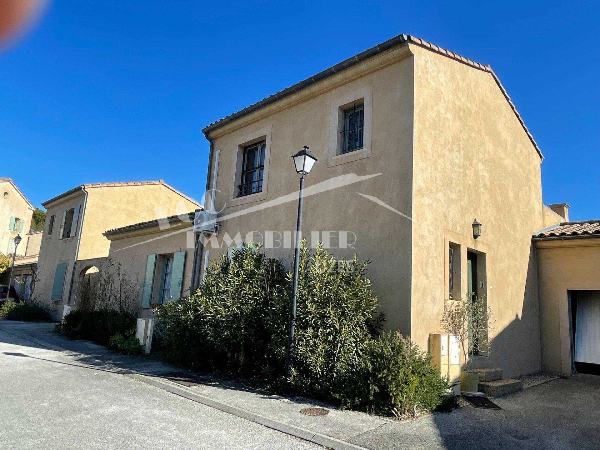Residential in Uzès, Gard 11216138