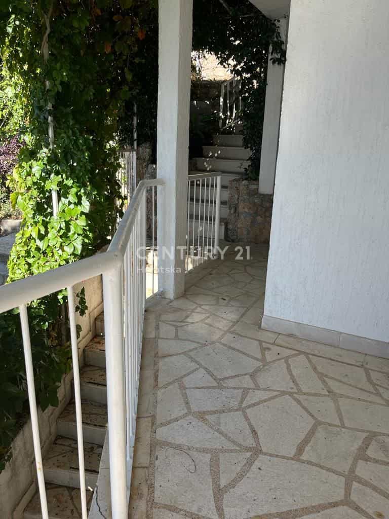 House in , Split-Dalmatia County 11216253