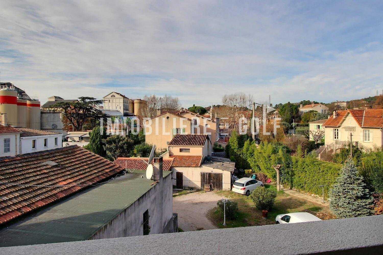 Condominium in La Valentine, Provence-Alpes-Cote d'Azur 11217329