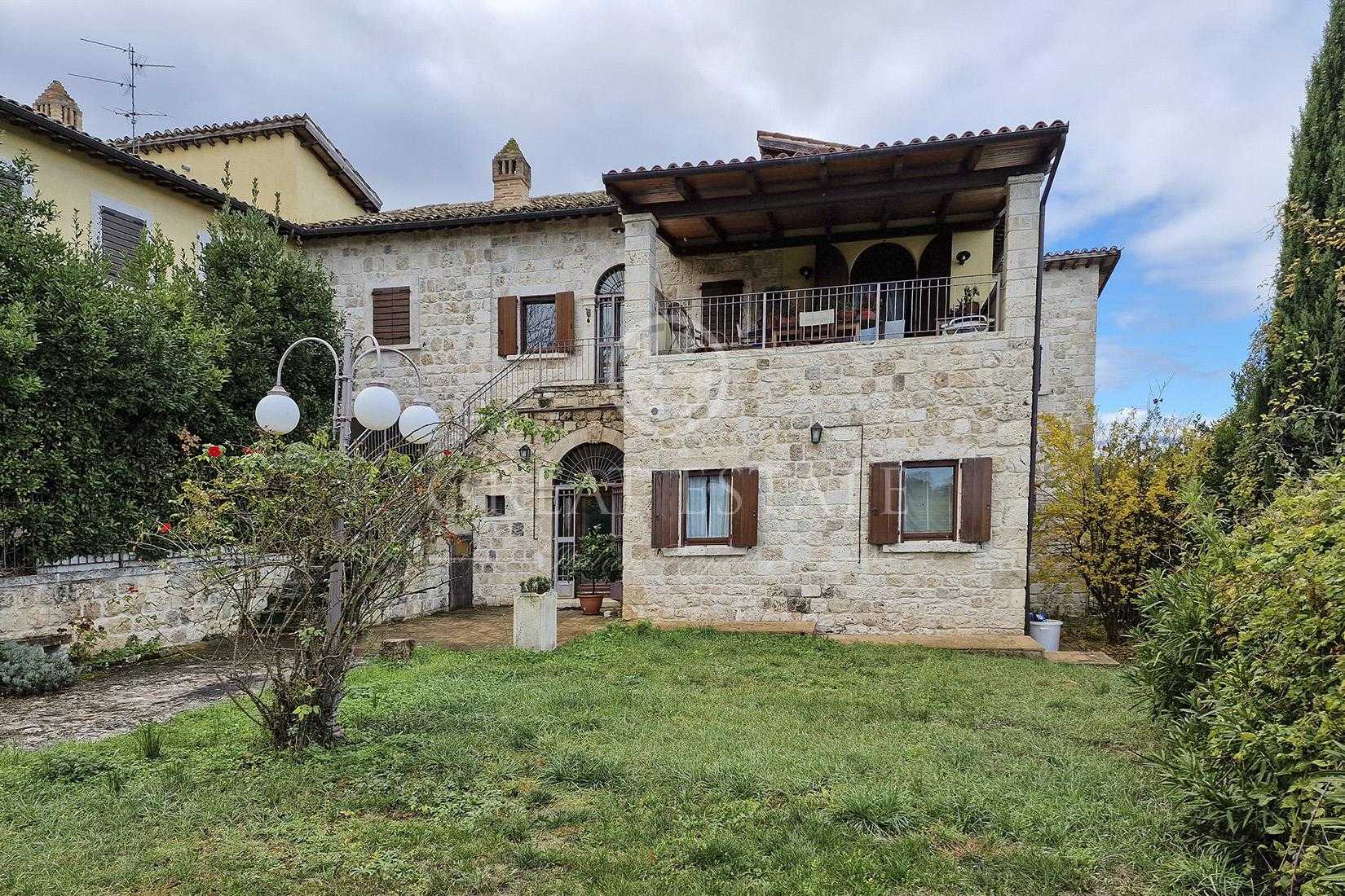 Huis in Ascoli Piceno, Marche 11217398