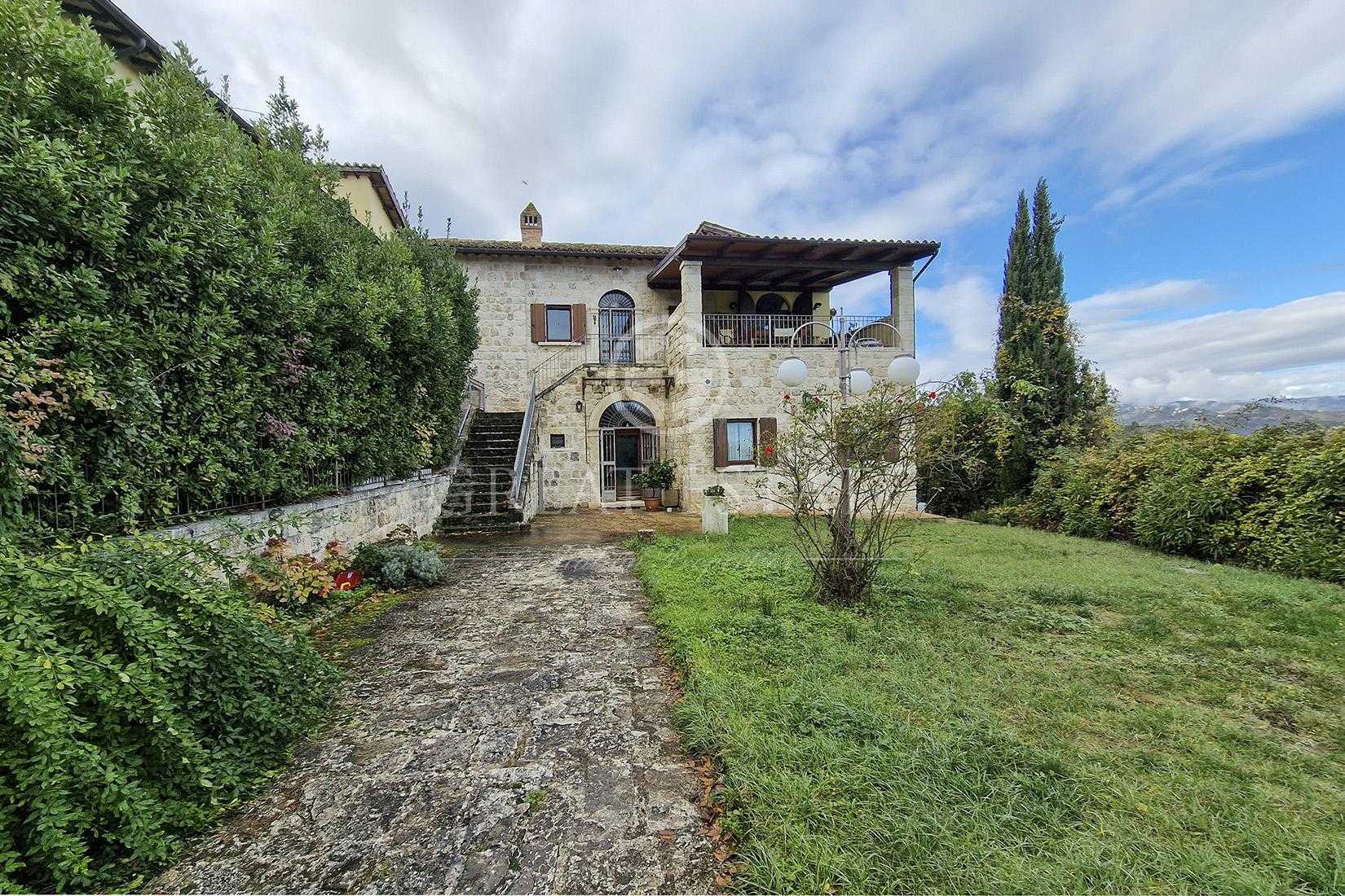 House in Ascoli Piceno, Marche 11217398