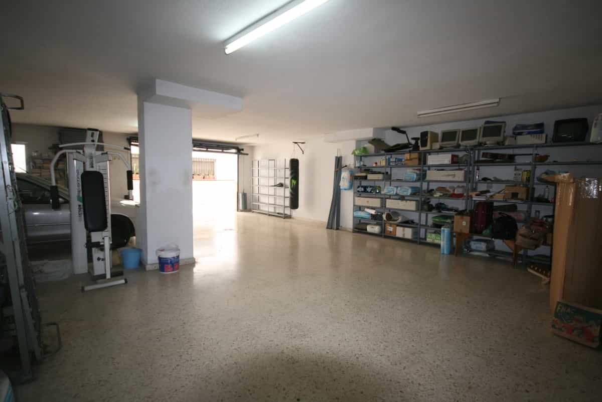 Condominio en Tolox, Andalucía 11225345