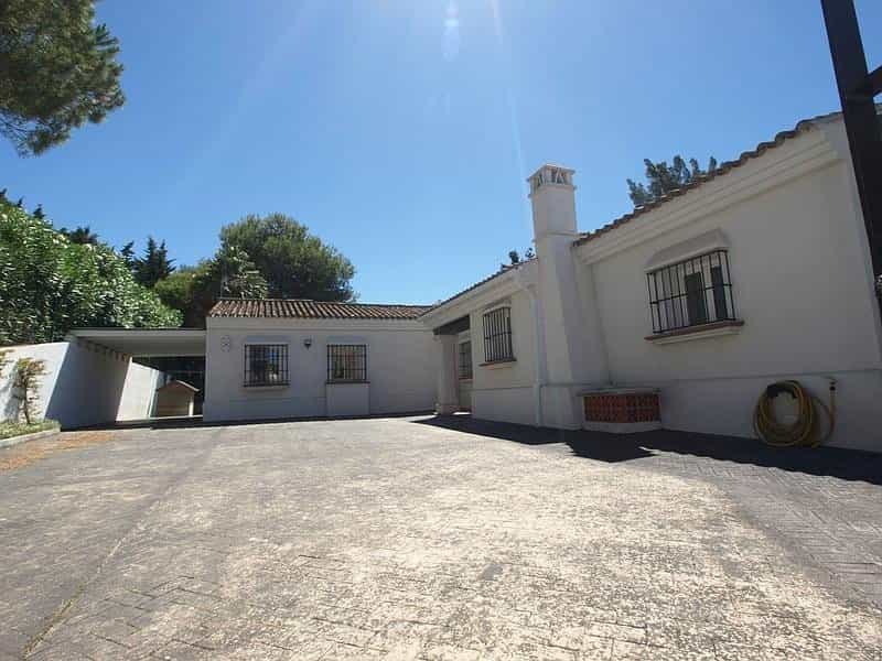 House in Guadiaro, Andalusia 11227164