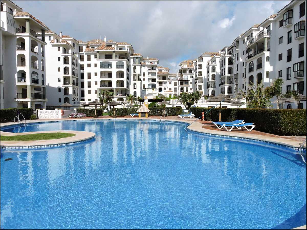Condominium in Manilva, Andalusia 11234849