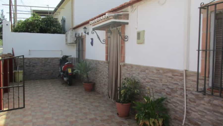 жилой дом в Bermejo, Andalucía 11235559