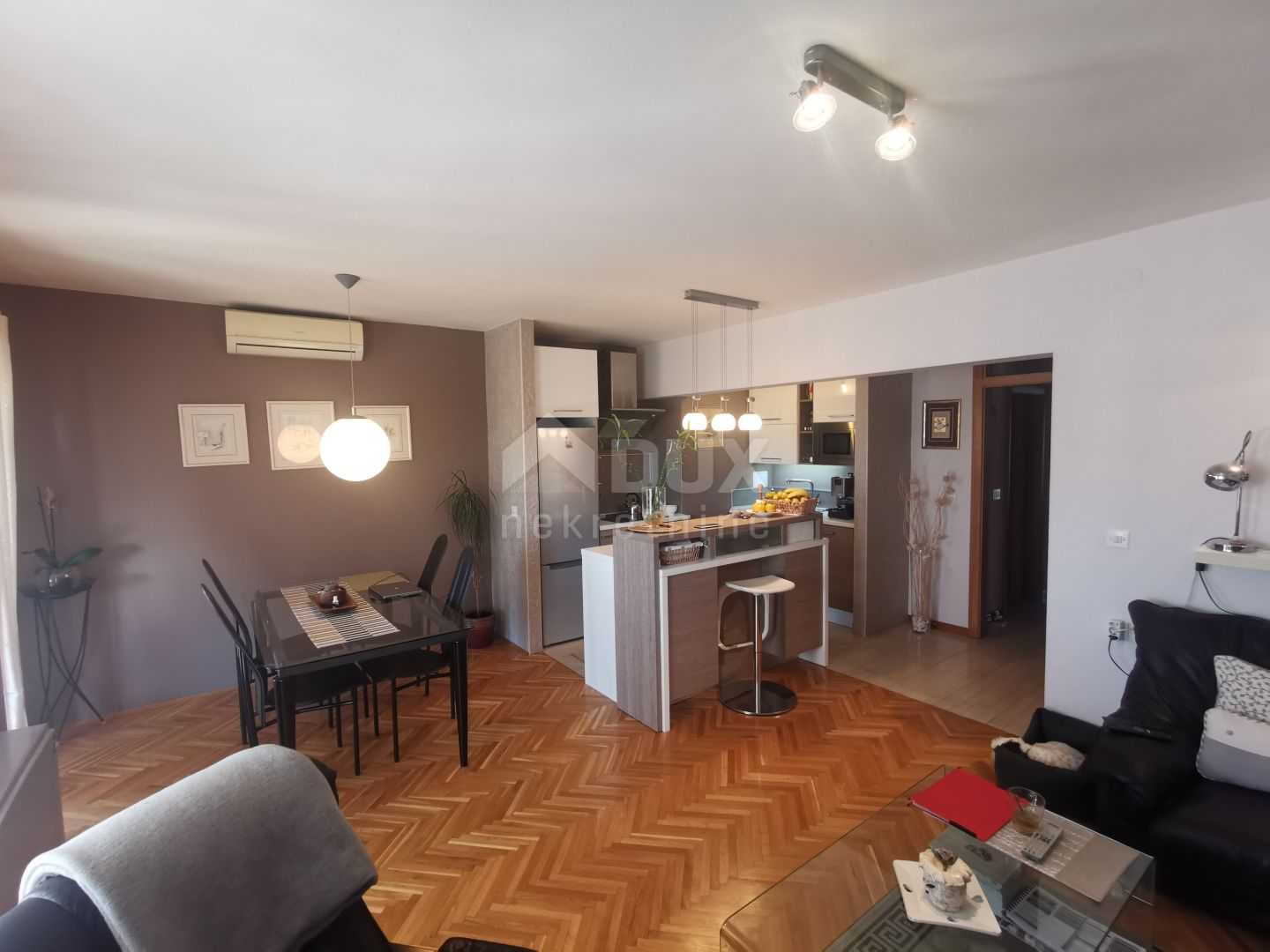 公寓 在 Rijeka, Primorsko-goranska županija 11240398