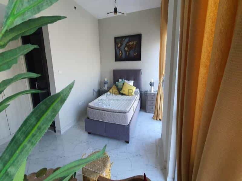Condominium in `Urqub Juwayza, Dubayy 11240400