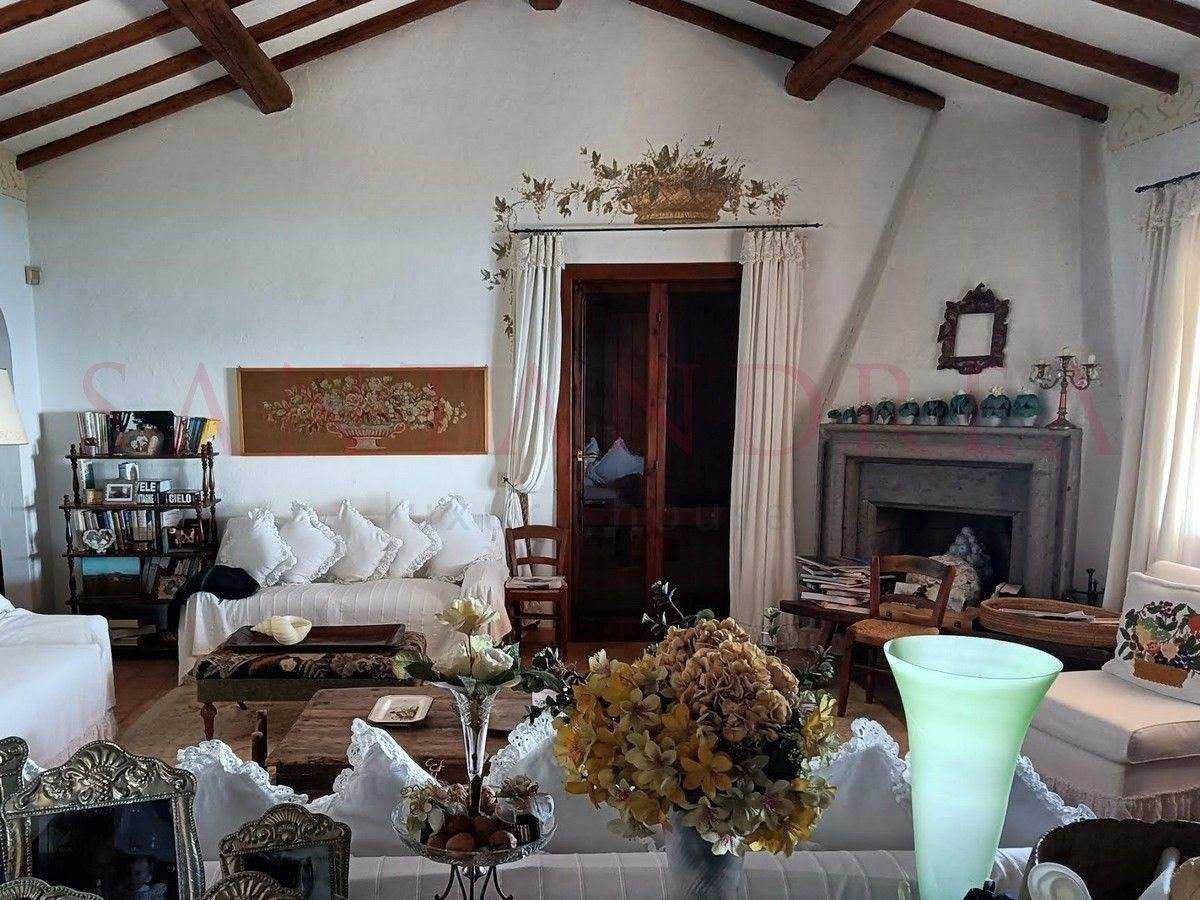 Talo sisään , Tuscany 11242055