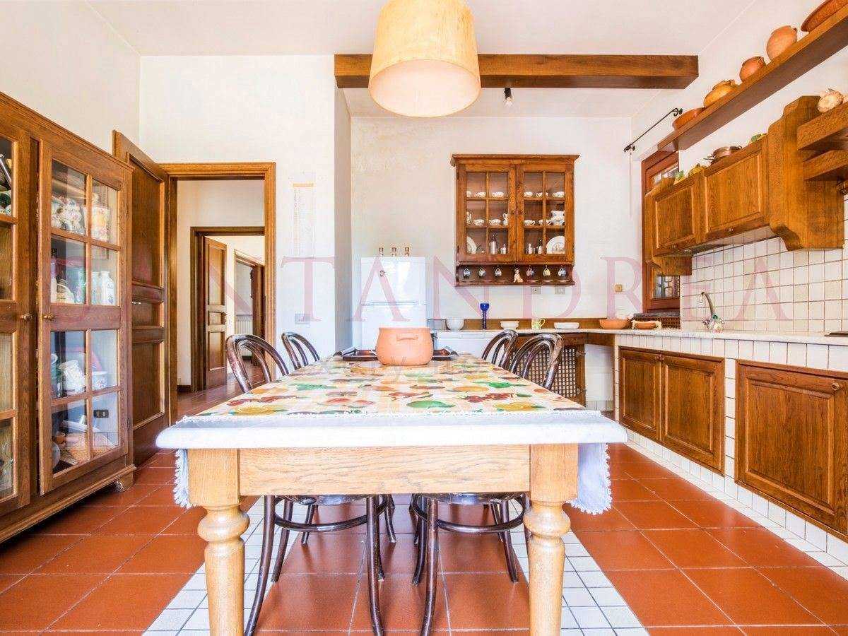 بيت في Nievole, Tuscany 11242057