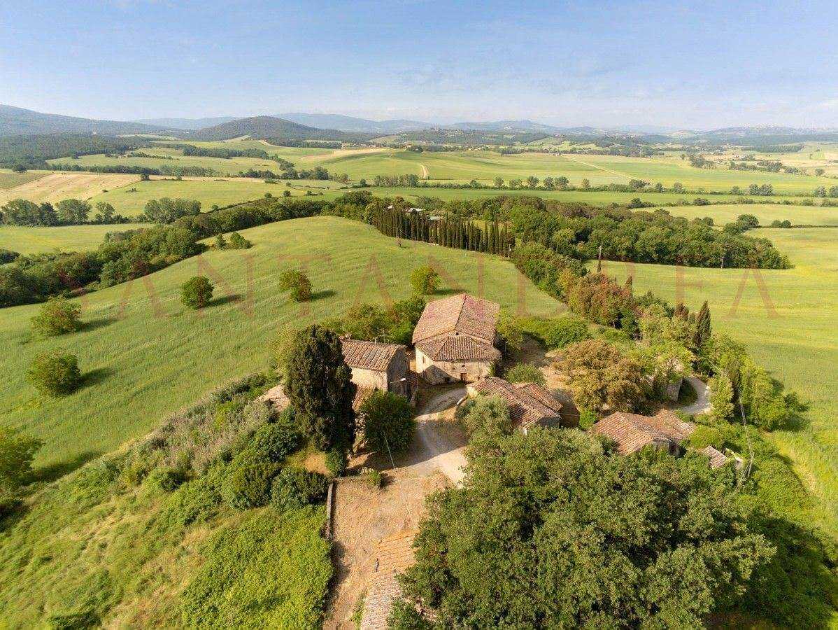 House in Casole d'Elsa, Tuscany 11242059