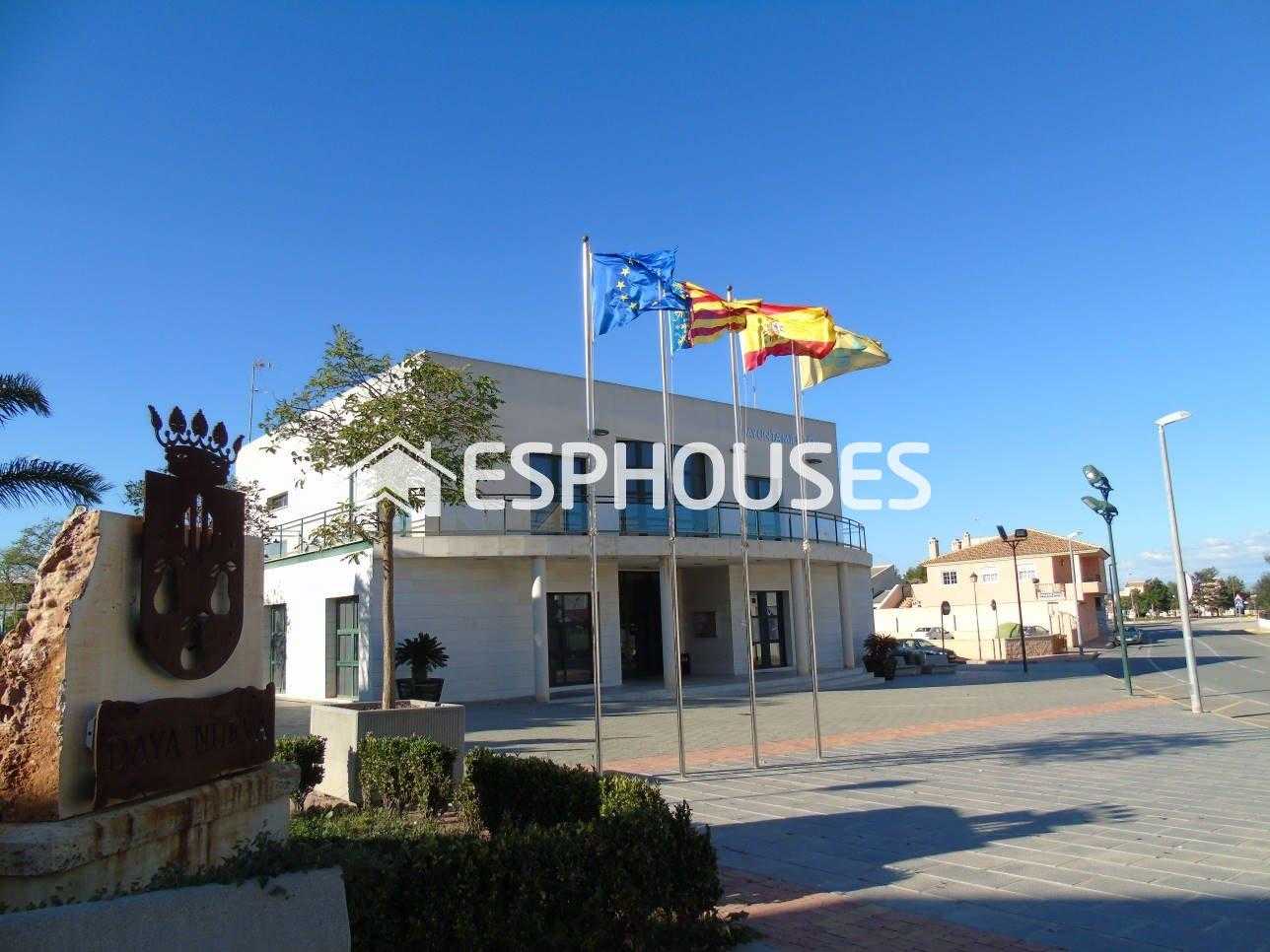 Будинок в Daya Nueva, Comunidad Valenciana 11246135
