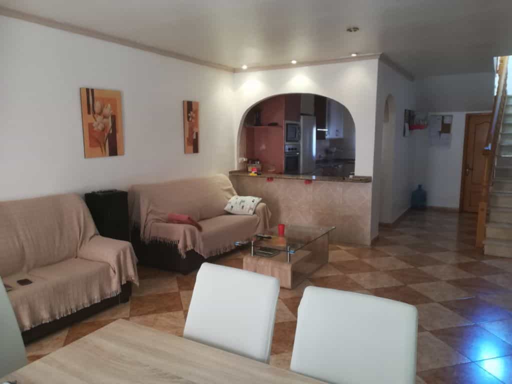 房子 在 La Font d'en Carròs, Comunidad Valenciana 11248064