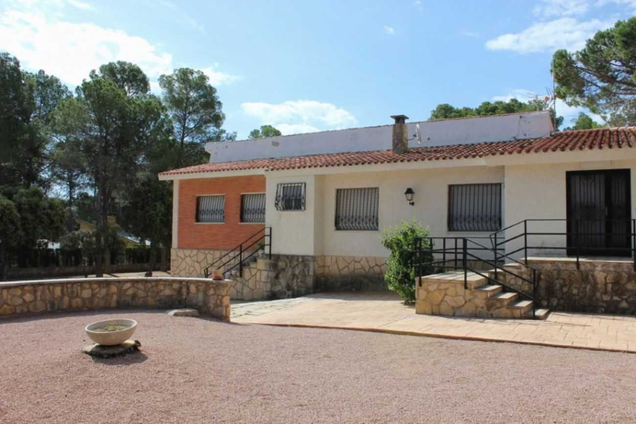 Будинок в Alcoy, Comunidad Valenciana 11251320