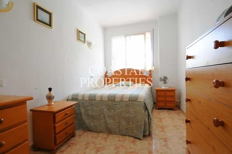 Condominium in Calvia, Balearic Islands 11255127