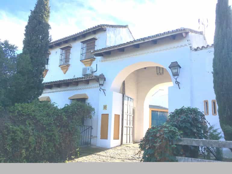 Talo sisään San Juan de Aznalfarache, Andalusia 11255868