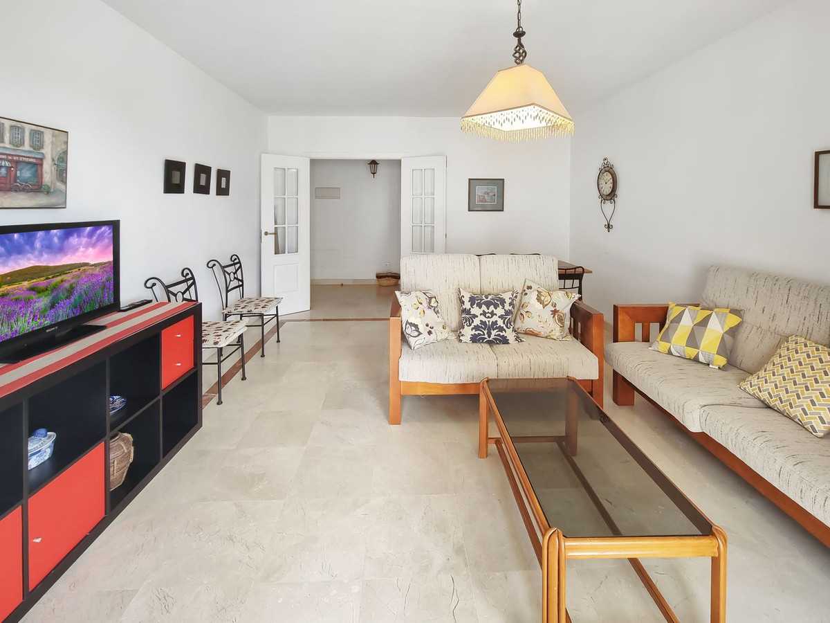 Condominium in Manilva, Andalucía 11258560