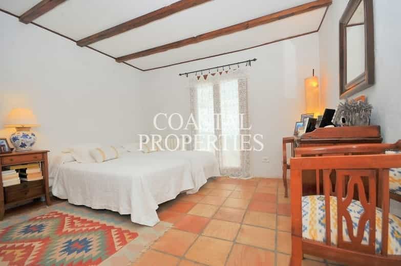 House in Puigpunyent, Illes Balears 11259262
