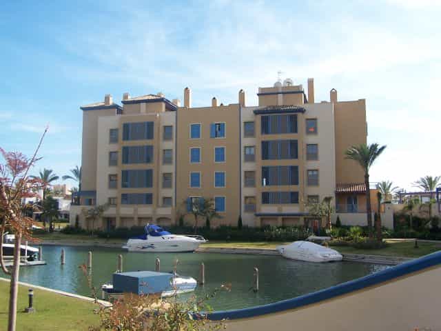 Condominium in Guadiaro, Andalusia 11263138