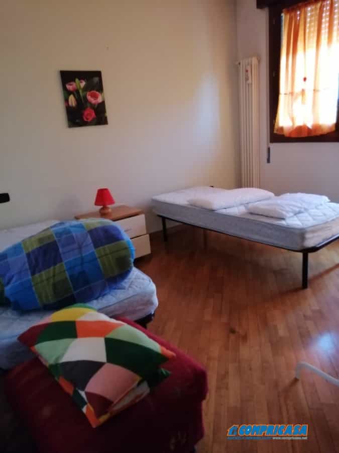 Condominium in Casale di Scodosia, Veneto 11264044