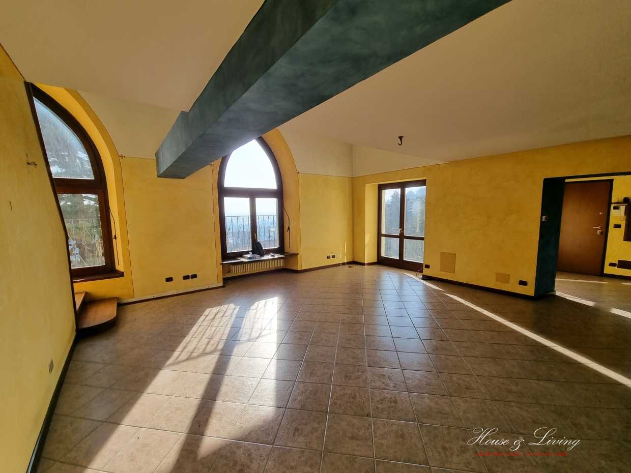 Condominium in Rivoli, Piedmont 11266625