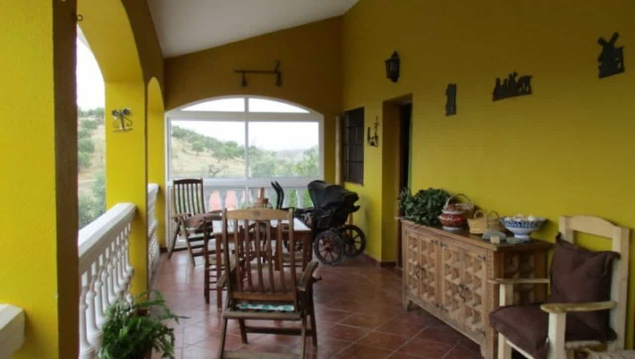 Rumah di Casarabonela, Andalucía 11267417