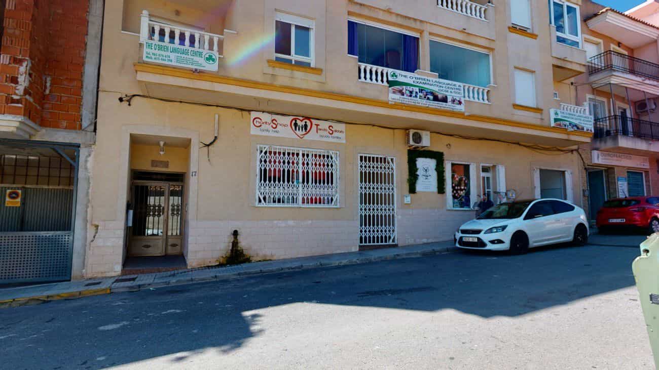 Perindustrian dalam San Miguel de Salinas, Comunidad Valenciana 11268254