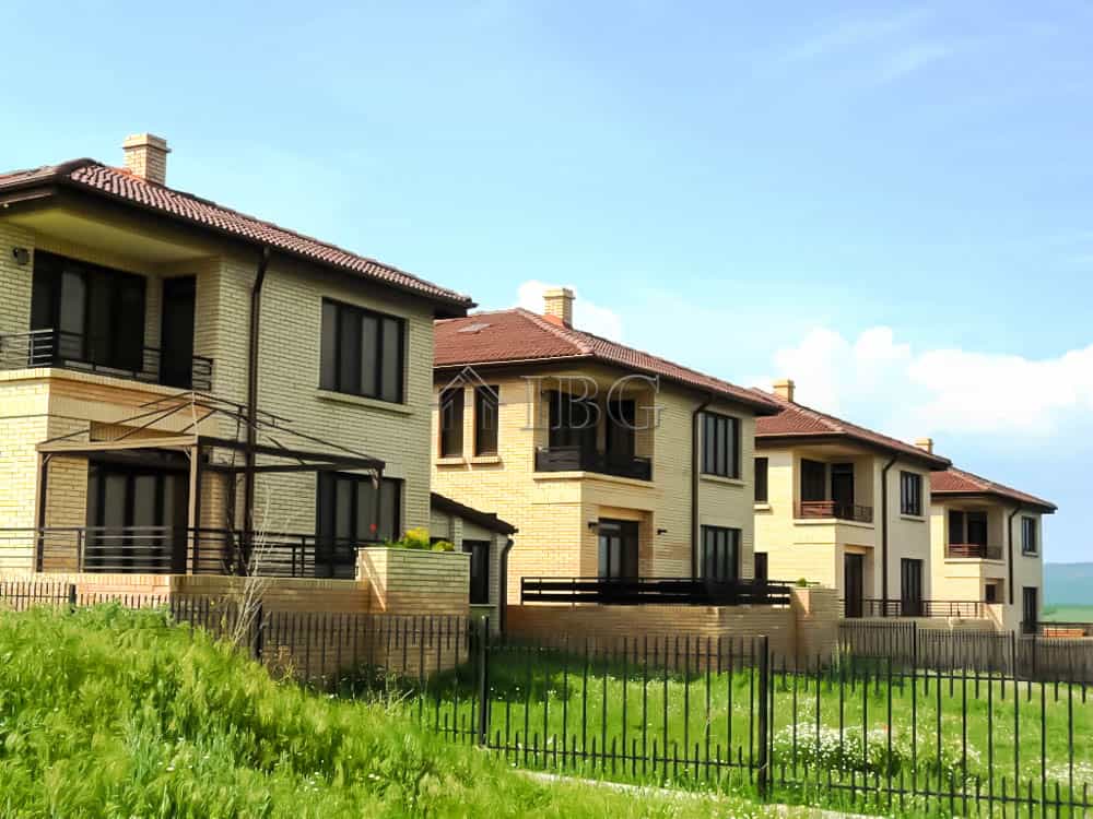 房子 在 卡布列什科沃, 布尔加斯 11270633