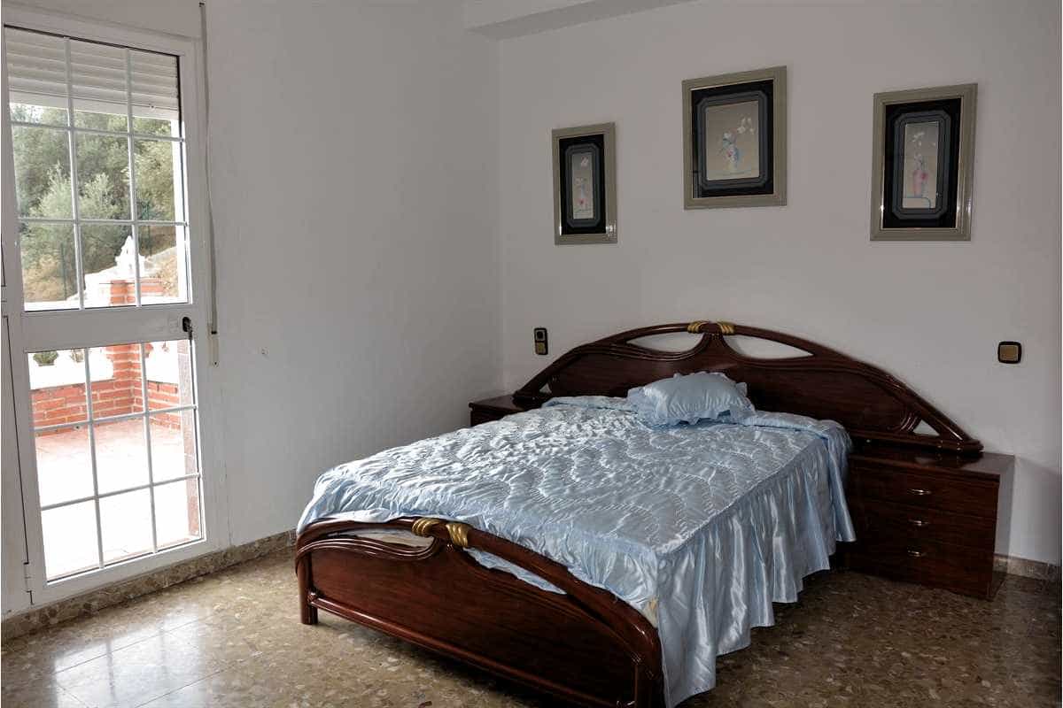 بيت في Alcaucín, Andalucía 11271436