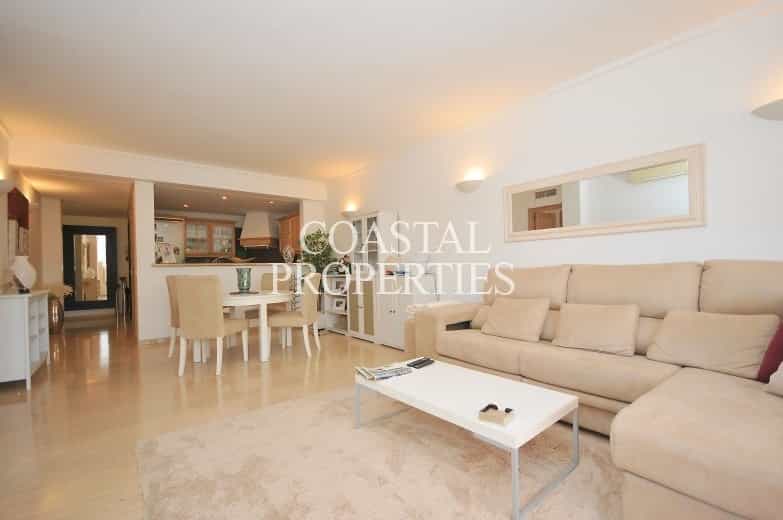 Condominium in Bendinat, Illes Balears 11271831