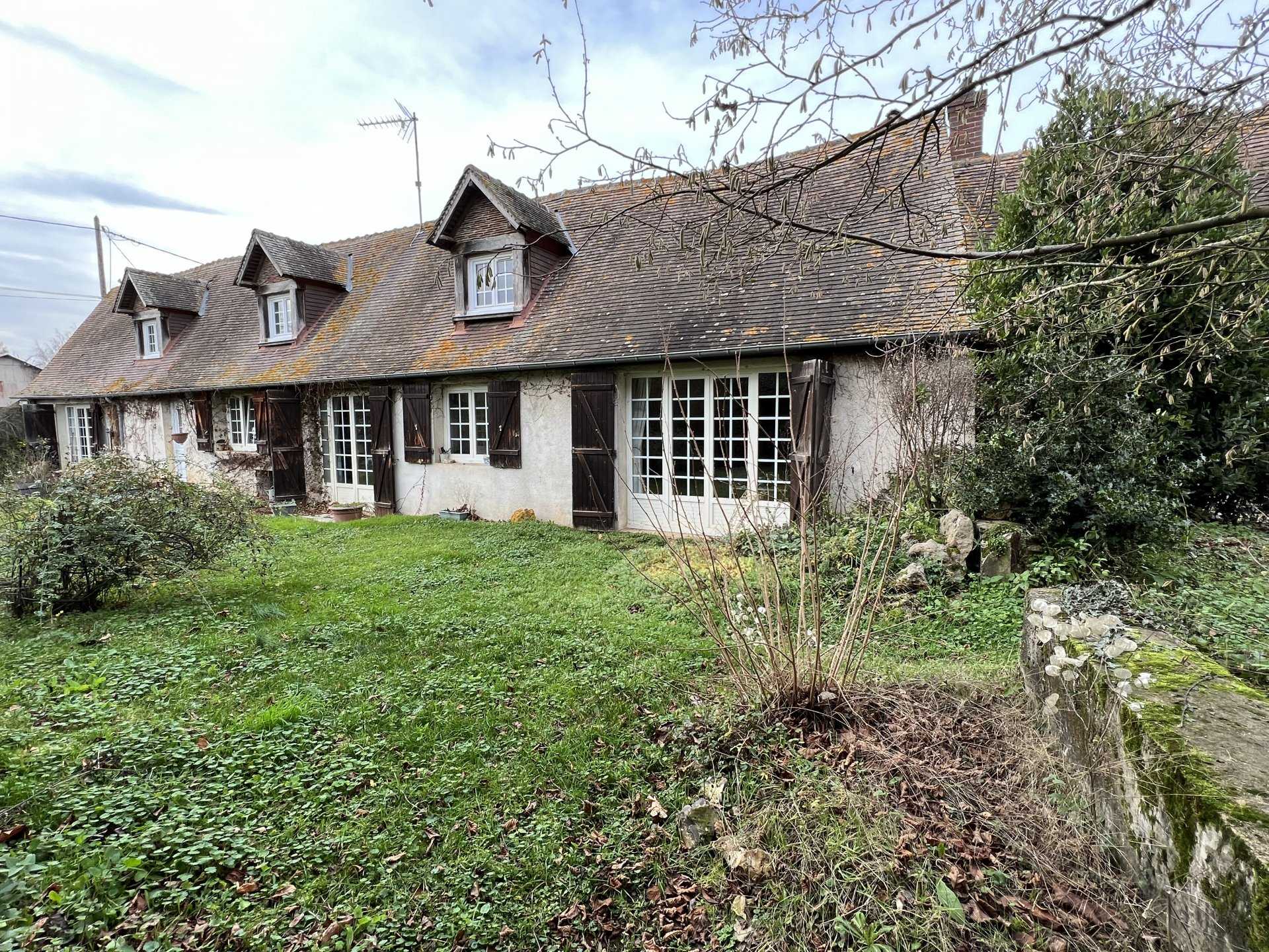 House in Cherisy, Centre-Val de Loire 11274299