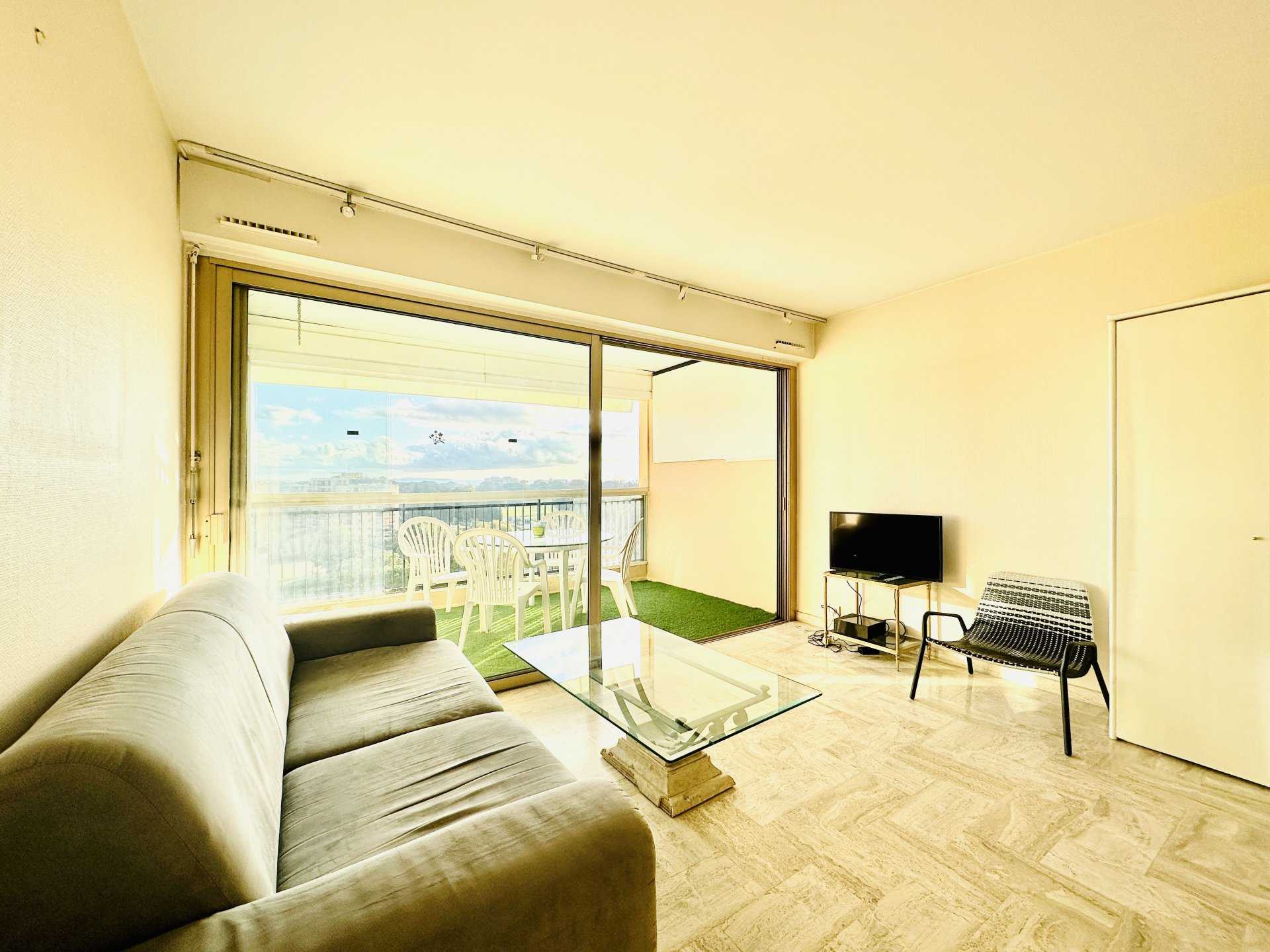 公寓 在 拉納普爾, 普羅旺斯-阿爾卑斯-藍色海岸 11274307