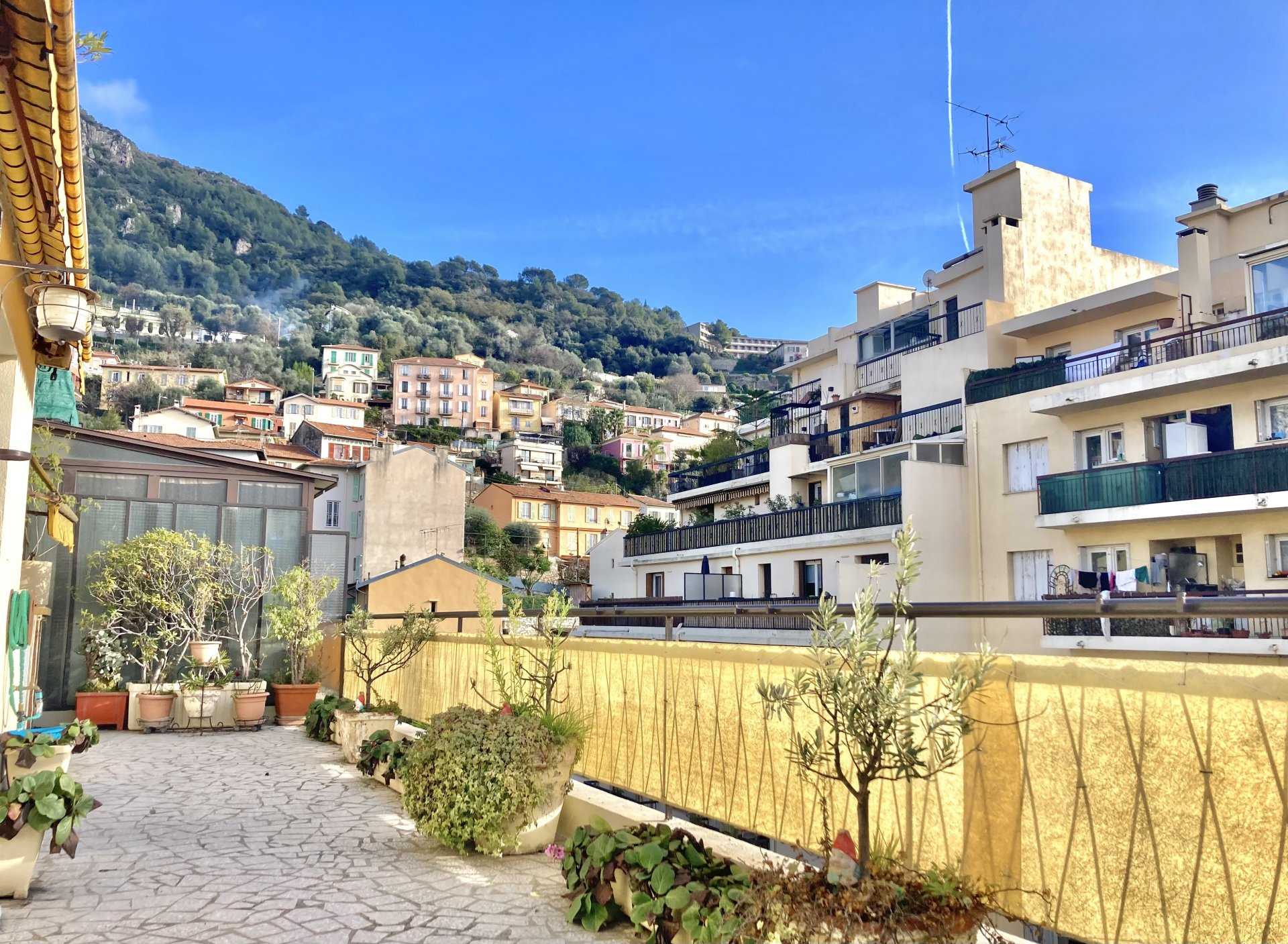 Condominium in Nice, Provence-Alpes-Cote d'Azur 11274321