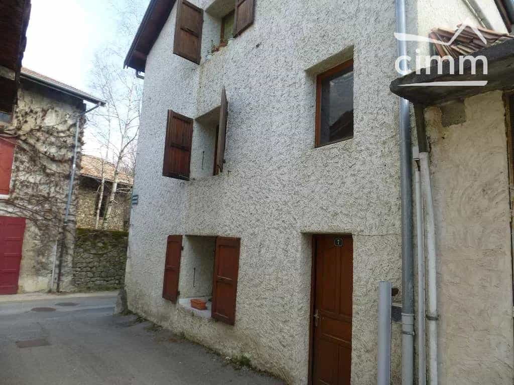 公寓 在 La Terrasse, Auvergne-Rhone-Alpes 11274326