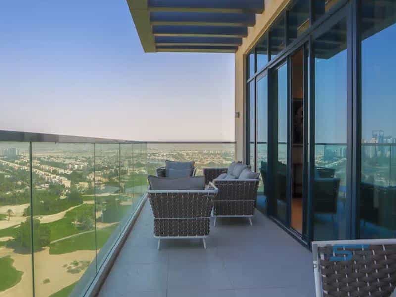 Condominium in Dubai, Dubai 11274510