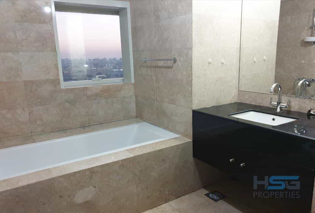 Condominium in Abu Dhabi, Abu Zaby 11274671