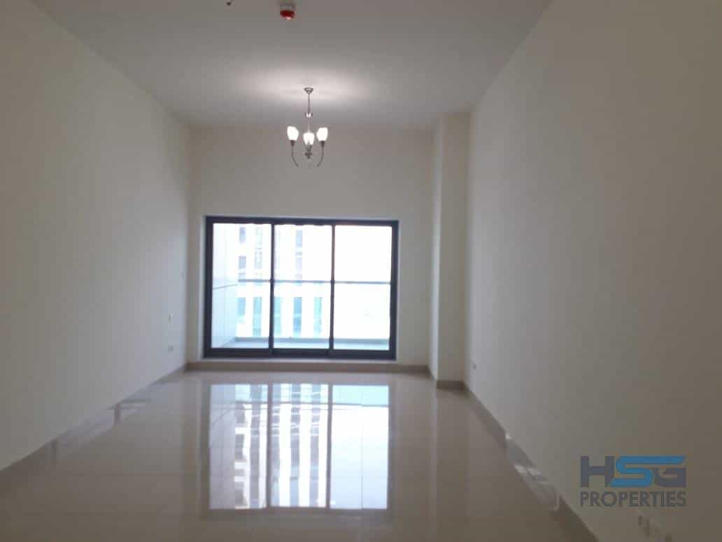 Condominium in Warisaan, Dubayy 11274680