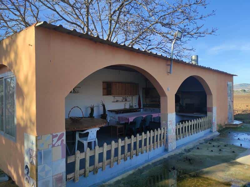 House in Caudete, Castilla-La Mancha 11275418