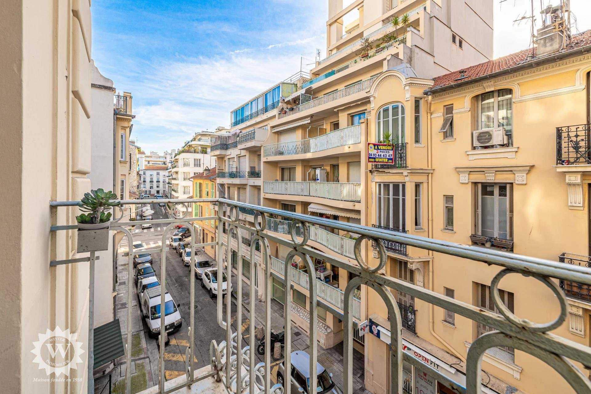Condominium dans Nice, Alpes-Maritimes 11276510