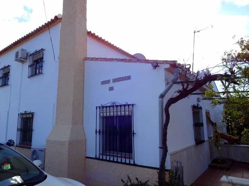मकान में Álora, Andalucía 11276893