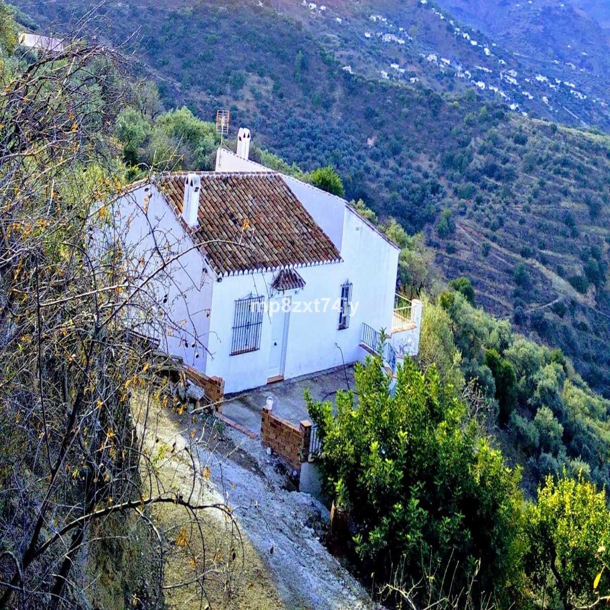 rumah dalam Comares, Andalusia 11278350