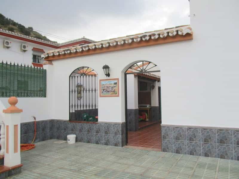 жилой дом в Álora, Andalucía 11278797