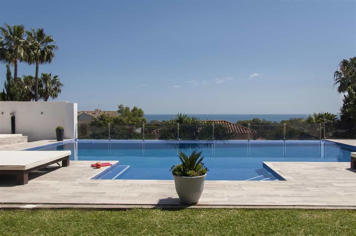 House in Marbella, Andalucía 11280578